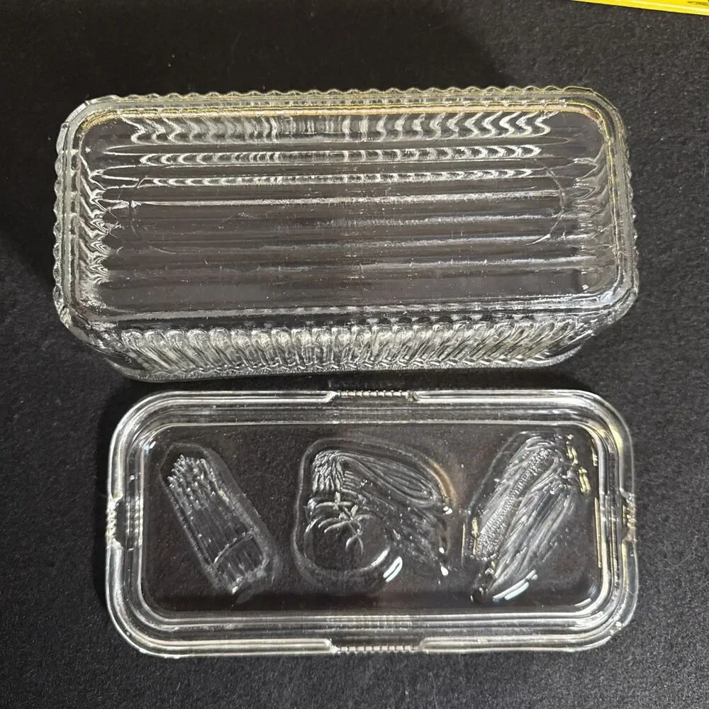Unbranded vintage dish